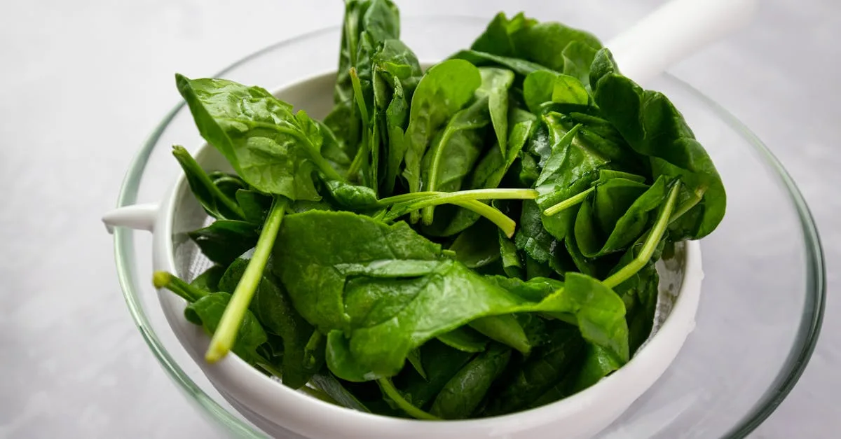 découvrez comment cuisiner les épinards de manière simple et savoureuse avec nos astuces et recettes faciles à réaliser.
