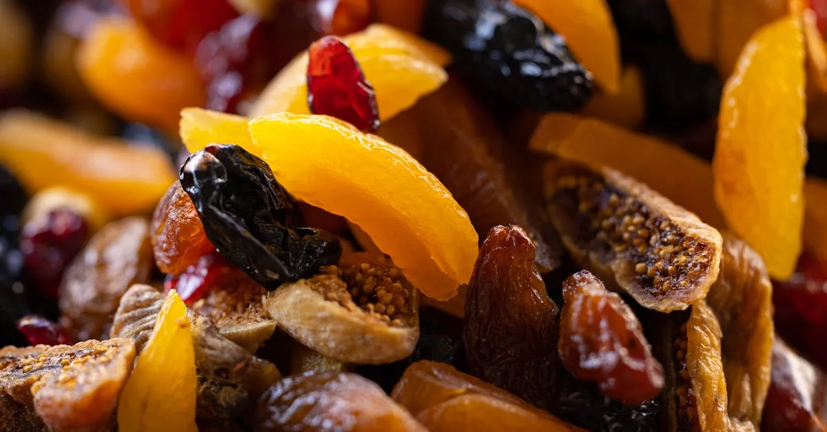 découvrez les risques potentiels liés à la consommation de figues sèches, notamment les allergies, l'apport en sucre et les effets sur la digestion.