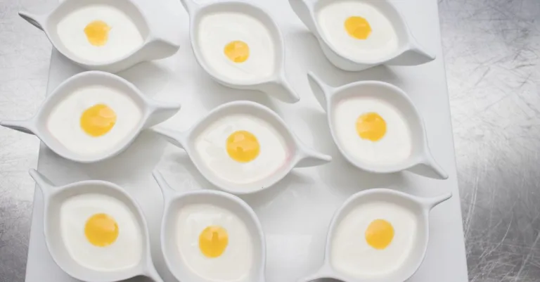 découvrez une recette facile et rapide pour préparer une délicieuse espuma légère, parfaite pour sublimer vos plats et desserts.