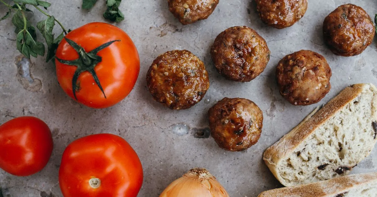 découvrez notre recette savoureuse de boulettes de viande, faciles à préparer et idéales pour un repas convivial et gourmand.