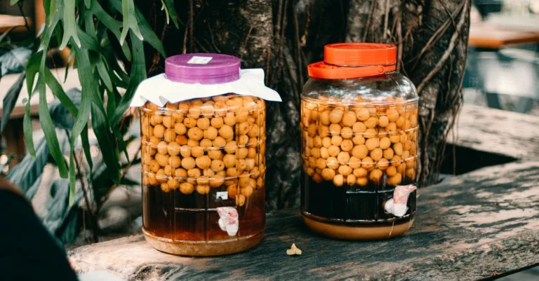 découvrez les meilleures alternatives au mirin pour sublimer vos recettes japonaises sans compromettre la saveur délicate et sucrée de ce condiment traditionnel.