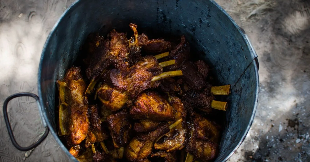 découvrez nos délicieuses côtes de porc marinées et grillées à la perfection pour un repas savoureux et convivial.