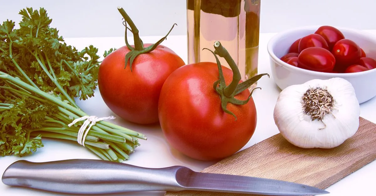 découvrez notre guide complet sur le régime méditerranéen, ses bénéfices pour la santé, les aliments clés à privilégier et des recettes savoureuses pour adopter un mode de vie sain.