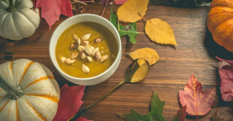 découvrez les conseils essentiels pour consommer les graines de citrouille en toute sécurité, leurs bienfaits pour la santé et les précautions à prendre.