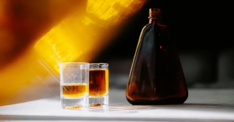 découvrez le dosage parfait du ricard pour savourer pleinement son goût unique. conseils et astuces pour un apéritif réussi.