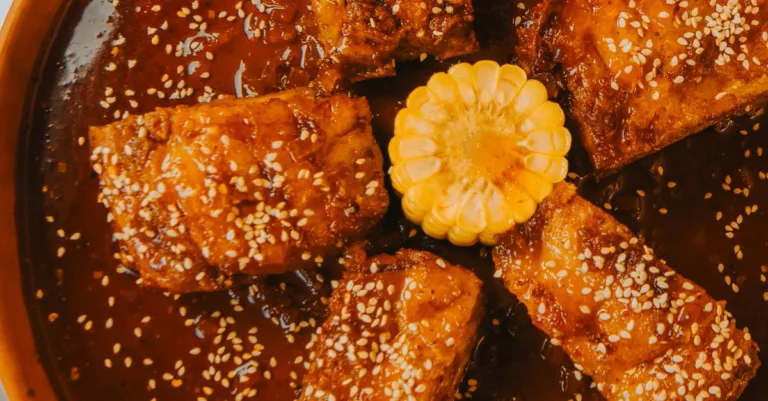 découvrez le temps de cuisson idéal des travers de porc à l’autocuiseur et obtenez une viande tendre et savoureuse, facilement.