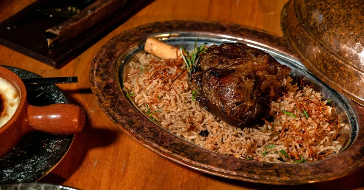 découvrez le temps de cuisson du jarret de veau à l’autocuiseur selon son poids, avec des conseils pour obtenir une viande tendre et savoureuse.